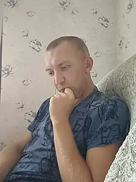 _uncle_Mitya-43_ live cam on StripChat