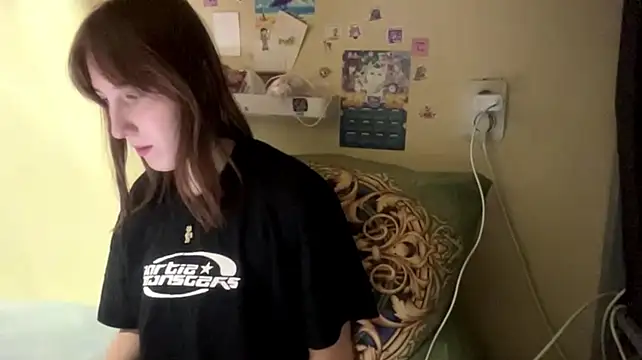 AquilineOrites live cam preview
