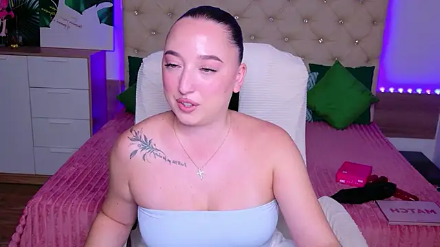 AVA_MAXIMUS