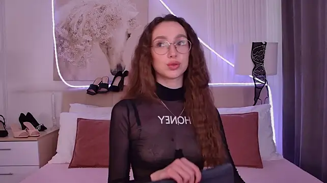 Emily_Simon
