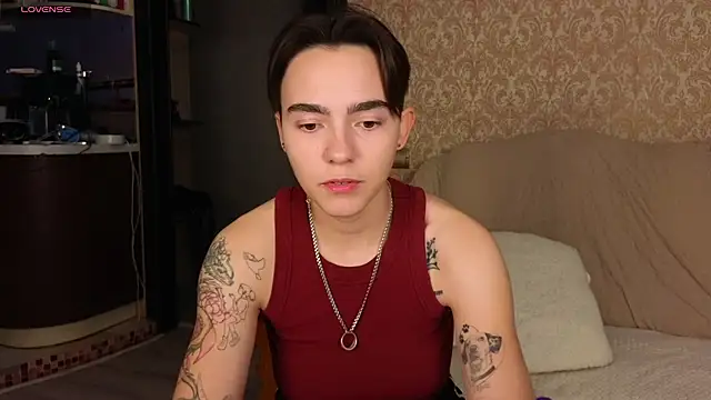 lilihere_ (F young) - ❤️SHOW TITS❤️