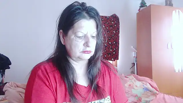 ExtasyMature live cam on StripChat