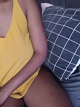 KinkyYours