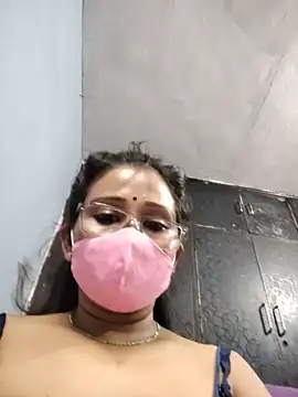 hot_laxmi2