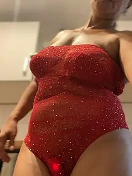jlo_69 (F milf) - Toy in  my ass
