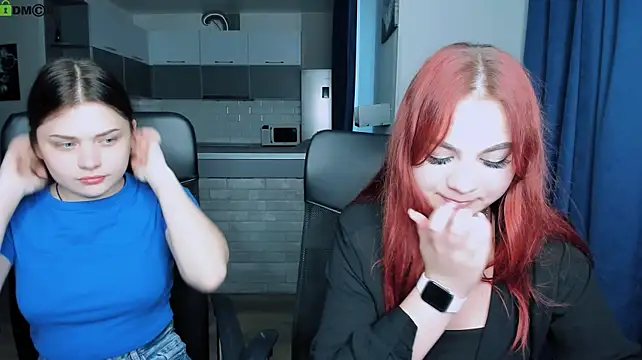your_megan (G teen) - show boobs