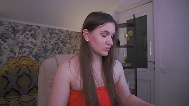EmmyCharmm live cam on StripChat