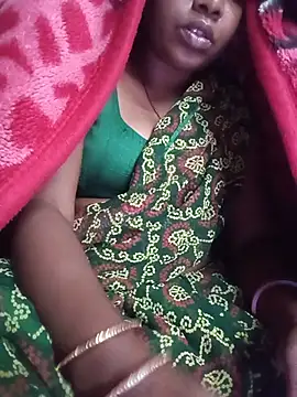 PUJA770 live cam on StripChat