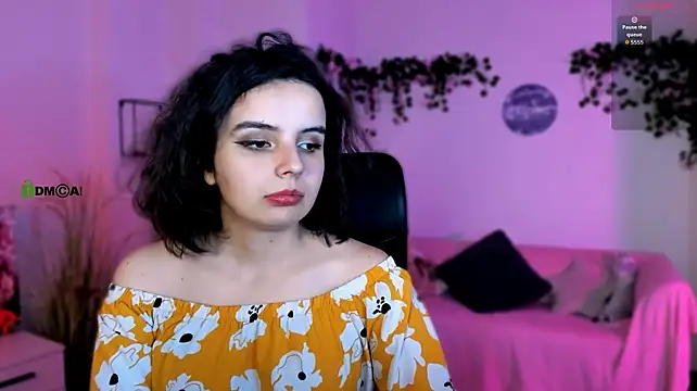 melody_sky_ live cam on StripChat