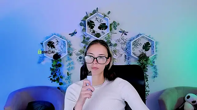 linda__luxe1 live cam on StripChat