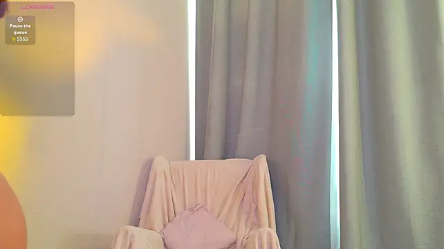 PhantomLace live cam