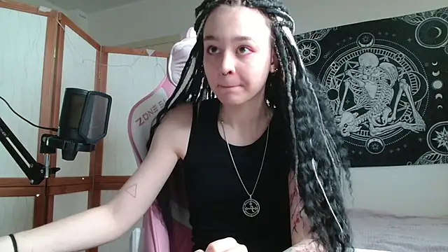 Mysterious_Toy live cam on StripChat