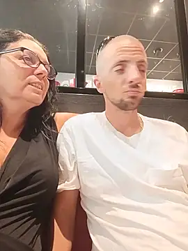 pulpeuse64 live cam