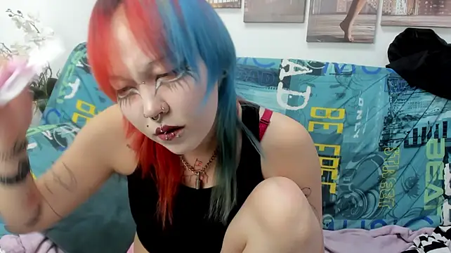 Cute__Kiko live cam on StripChat