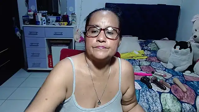 pervert_mommy_ live cam preview