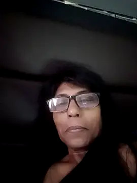 MsAttitude live cam preview