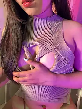 Rose_077 live cam on StripChat