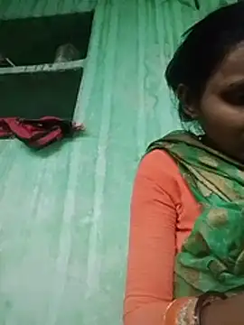 Juli_rathore live cam on StripChat