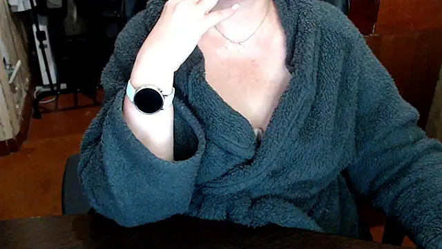 AlisaHot55 live cam on StripChat