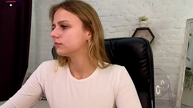 WendyDolie live sex cam