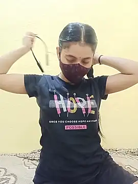 20_year_only_girl (F teen) - Lip show 💦