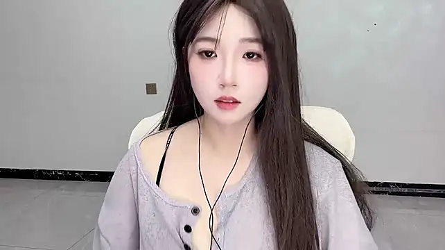 Lucy_8858
