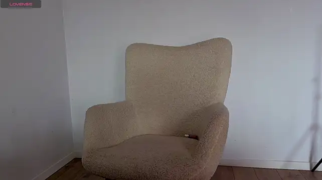 Jullyenn3