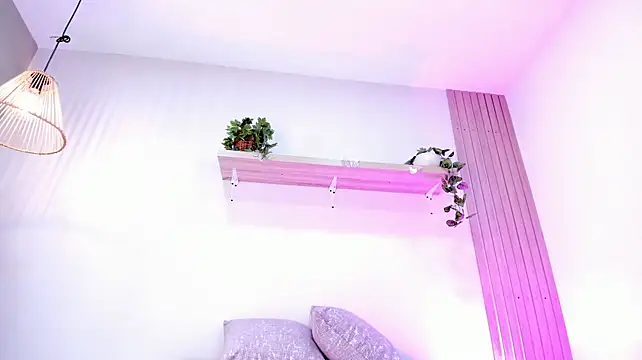Emily_Stonee_