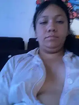 Zoeladys live cam on StripChat