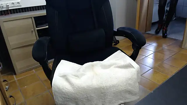 dwtsteffi50 live cam on StripChat