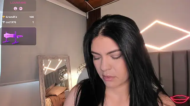 Veronicalanx1