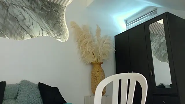 Monyel_Blake webcam