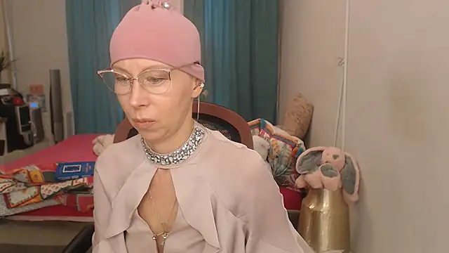 LuxuryNika