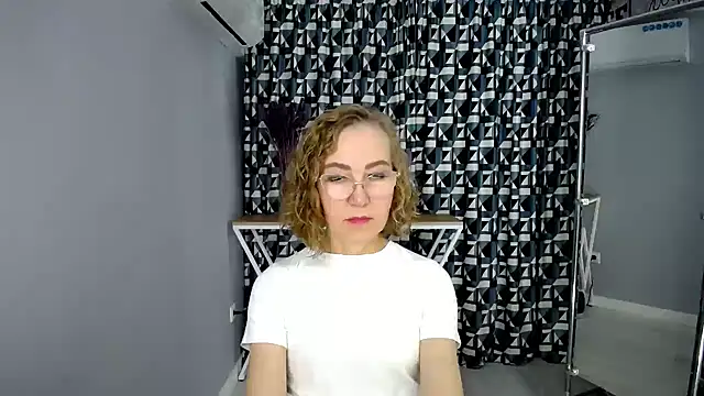 queen_a_n_i