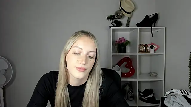 EvelynBlond