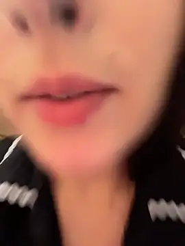 holly_play (F young) - drool on boobs + bounce in library
