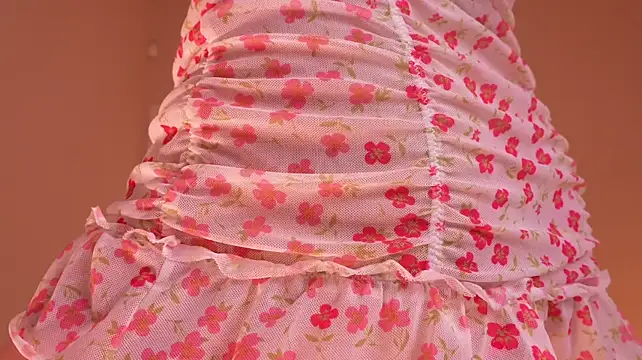 miablueye (F young) - Double penetration with fuckmachine