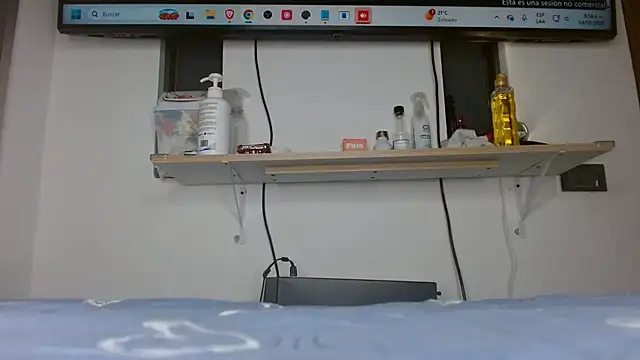 Chemist_cano69 live cam on StripChat