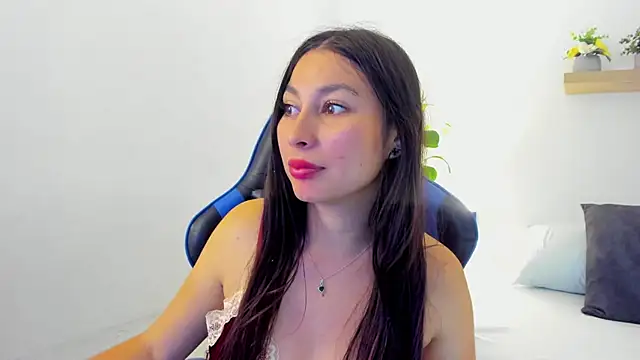 bella_99_ live cam on StripChat