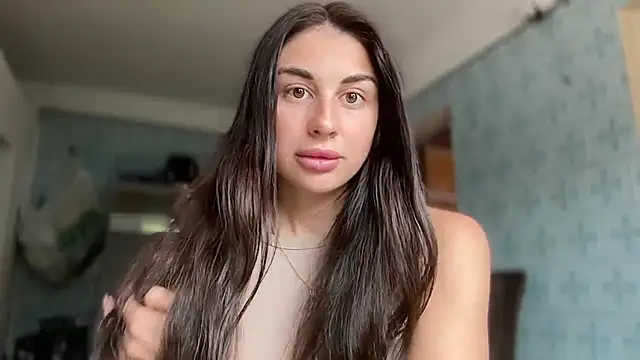 LiluMartiznir live cam on StripChat