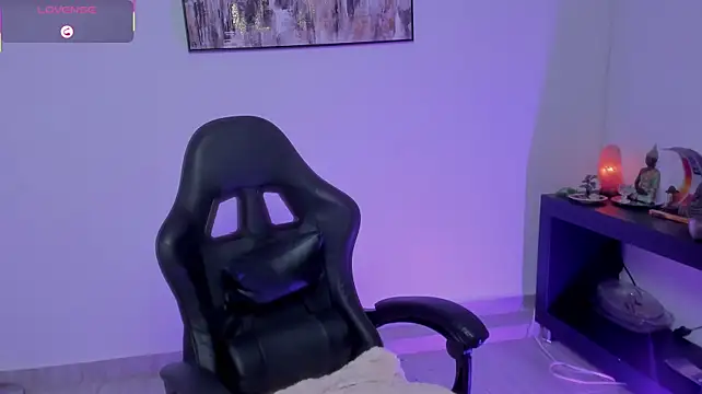 Sara_Charmy live cam preview