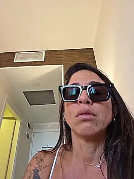 sexy7883 (F milf) - Hotel @make me hot and weet 💦💦