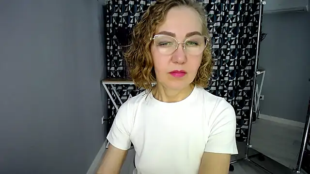 queen_a_n_i