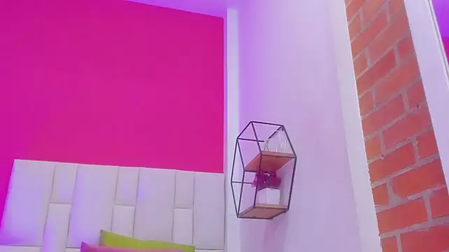 Katecurvy_hot69