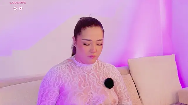 hannah_pradaa