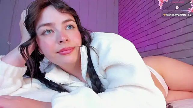 NatalForsy live cam on StripChat