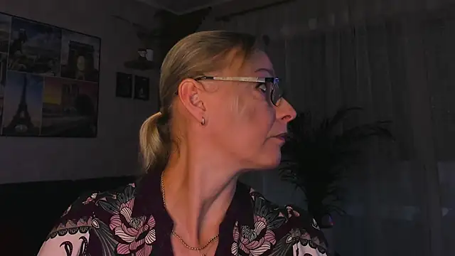 vanessa_chat
