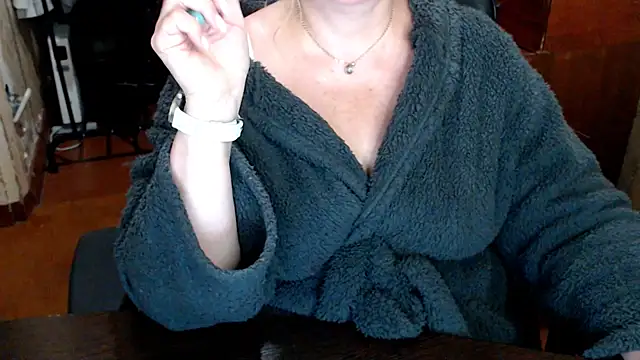 AlisaHot55 live cam on StripChat