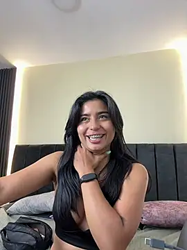 AriaJoy_ live cam on StripChat