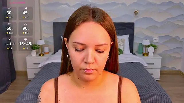 Chloe_Sapphire live cam on StripChat